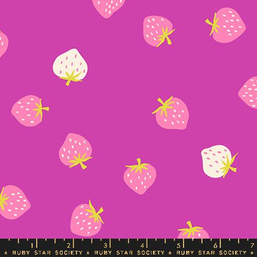 Strawberry- Ruby Star Society - Strawberry Toss - Berry RS3085 18