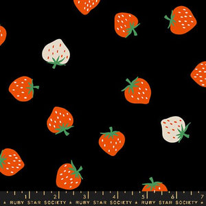 Strawberry- Ruby Star Society - Strawberry Toss - Black RS3085 22