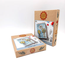 Load image into Gallery viewer, Needle Case  Felt Craft Mini  Kit