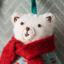 Load image into Gallery viewer, Polar Bear Felt Craft Mini Kit