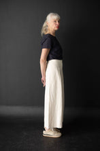 Load image into Gallery viewer, The Juno Sewing Pattern UK 6-18 - &#39;Merchant and Mills