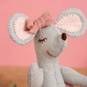 Little Mouse The Ballet Dancer Felt Craft Mini Kit by Corinne Lapierre