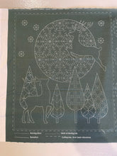 Load image into Gallery viewer, Christmas SASHIKO PANEL - Green