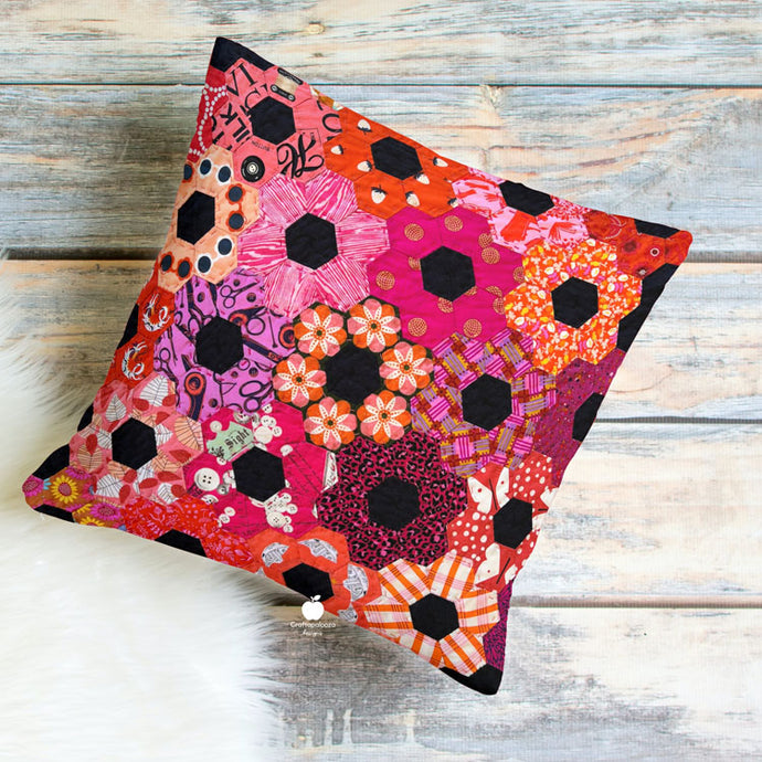 Hey Hexy Cushion - Includes Acrylic Template & Epp Papers by Nic Vaughn