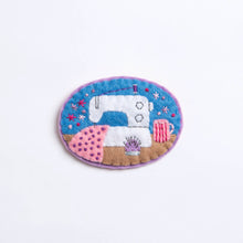 Load image into Gallery viewer, Sewing Machine Felt Craft Brooch Kit | Complete Craft Kit