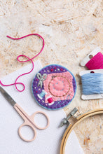 Load image into Gallery viewer, Embroidery Hoop Felt Craft Brooch Kit | Complete Craft Kit