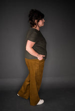 Load image into Gallery viewer, Merchant &amp; Mills - The  101 Trouser  size 20-28 - Paper Pattern